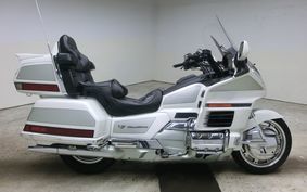 HONDA GL1500 GOLD WING SE 2000 SC22