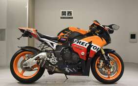 HONDA CBR1000RR Gen. 2 2009 SC59