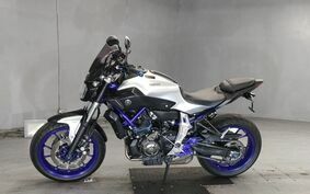 YAMAHA MT-07 2017 RM07J