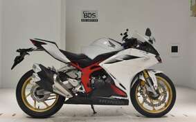 HONDA CBR250RR A MC51