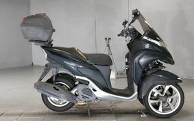 YAMAHA TRICITY 125 SE82J