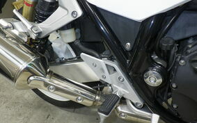 HONDA CB1300SB SUPER BOLDOR A 2011 SC54