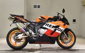 HONDA CBR1000RR 2005 SC57