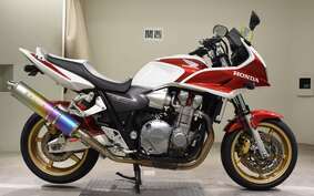 HONDA CB1300SB SUPER BOLDOR A 2006 SC54