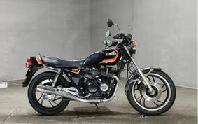 YAMAHA XJ550 4V8