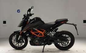 KTM 390 DUKE 2023 JPJ40