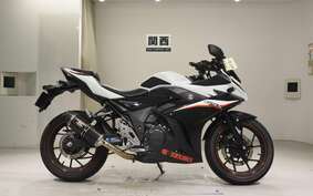 SUZUKI GSX250R DN11A