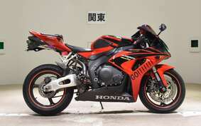 HONDA CBR1000RR 2006 SC57