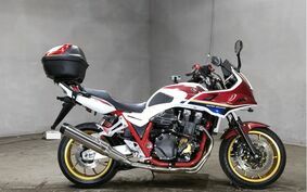 HONDA CB1300SB SUPER BOLDOR 2022 SC54