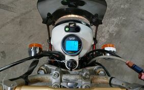 HONDA APE 100 HC07