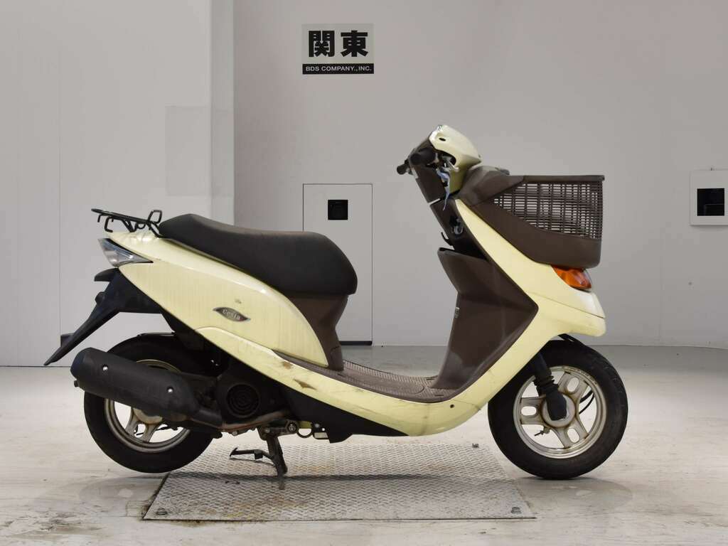 Honda dio af62 cesta