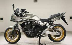 HONDA CB1300SB SUPER BOLDOR EP 2022 SC54