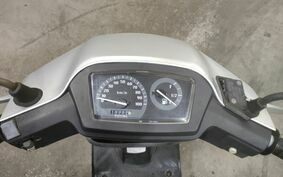 SUZUKI ADDRESS V100 CE13A