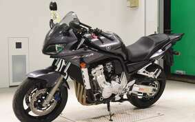 YAMAHA FZS1000 FAZER 2004 RN14