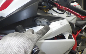 HONDA CBR250RR A MC51