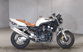 YAMAHA FZ400 4YR
