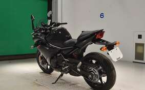 YAMAHA FAZER FZ6 R 2010 RJ18