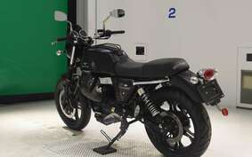 MOTO GUZZI V7 STONE 2013