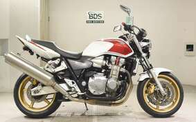 HONDA CB1300SF SUPER FOUR A 2005 SC54