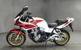 HONDA CB1300SB SUPER BOLDOR 2005 SC54