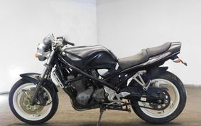 SUZUKI BANDIT 400 GK75A