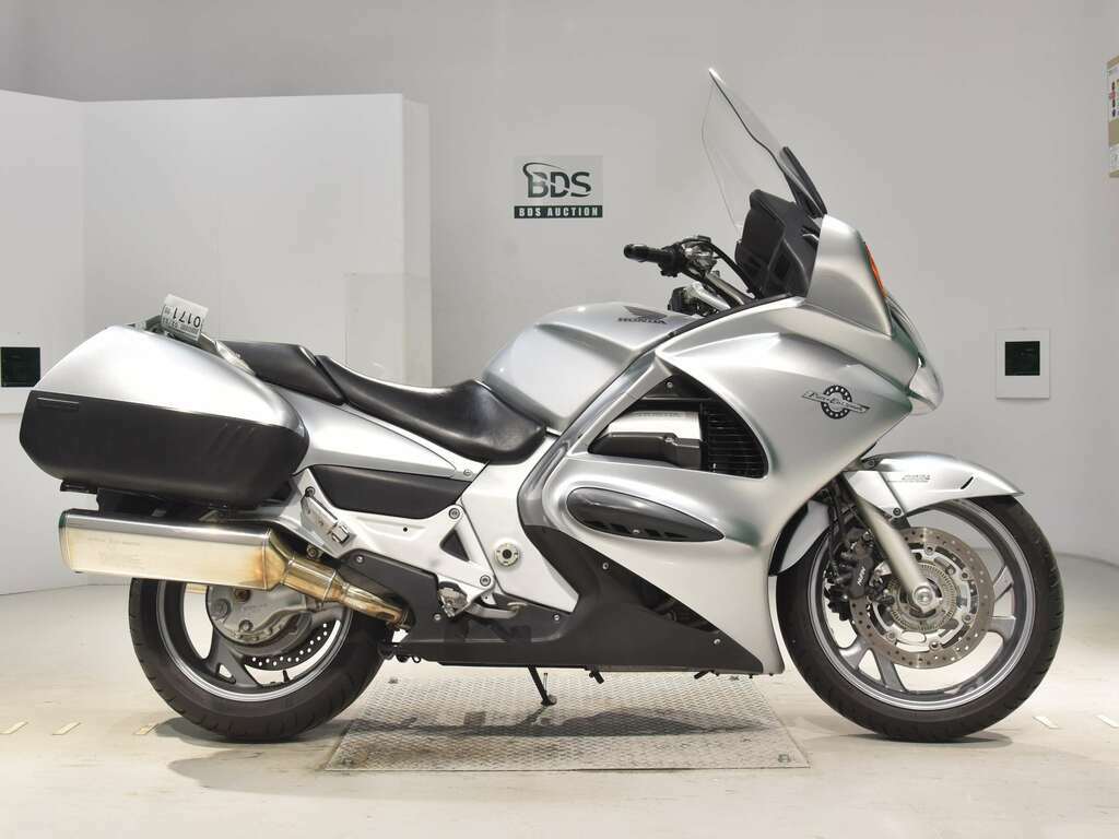 Honda st1300 Pan European двигатель