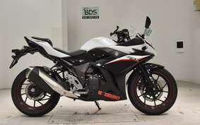 SUZUKI GSX250R DX111