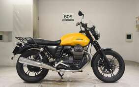 MOTO GUZZI V7 STONE 2 2015