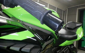 KAWASAKI ZX-25R ZX250E