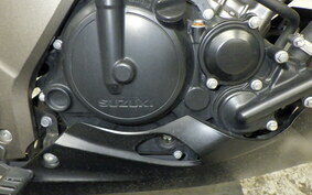 SUZUKI GSX-S125 DL32B