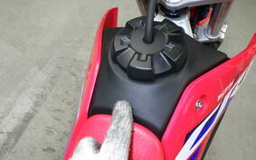 HONDA CRF125F JE03