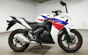 HONDA CBR125R JC50