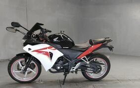 HONDA CBR250R MC41