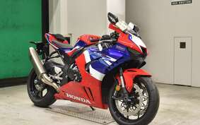 HONDA CBR1000RR R 2024 SC82