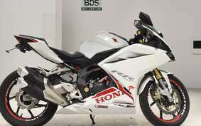 HONDA CBR250RR A MC51