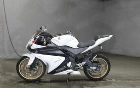 YAMAHA YZF-R125 RE06