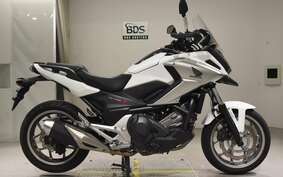 HONDA NC750X D Limited 2016 RC90