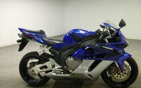 HONDA CBR1000RR 2005 SC57