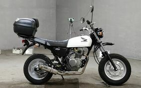 HONDA APE 100 HC07