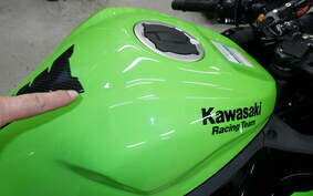 KAWASAKI ZX-25R ZX250E