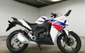 HONDA CBR125R JC50