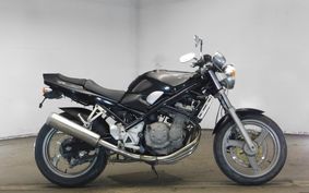 SUZUKI BANDIT 250 GJ74A