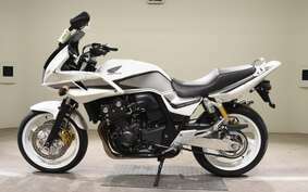 HONDA CB400 SUPER BOLDOR VTEC 2013 NC42