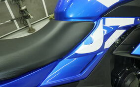 SUZUKI GSX250R DN11A