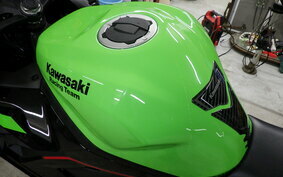 KAWASAKI ZX-25R ZX250E