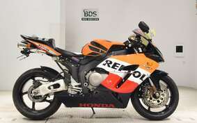 HONDA CBR1000RR 2004 SC57