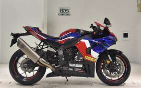 HONDA CBR1000RR R SC82