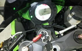 KAWASAKI ZX 10 NINJA R 2013 ZXT00F