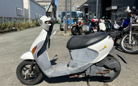 SUZUKI LETS4 CA45A