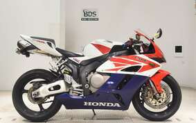 HONDA CBR1000RR 2004 SC57